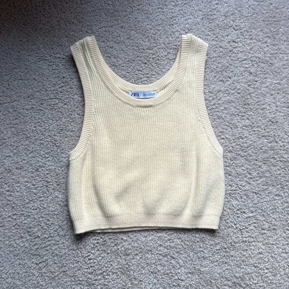 Zara Beige Sleeveless Knit Top